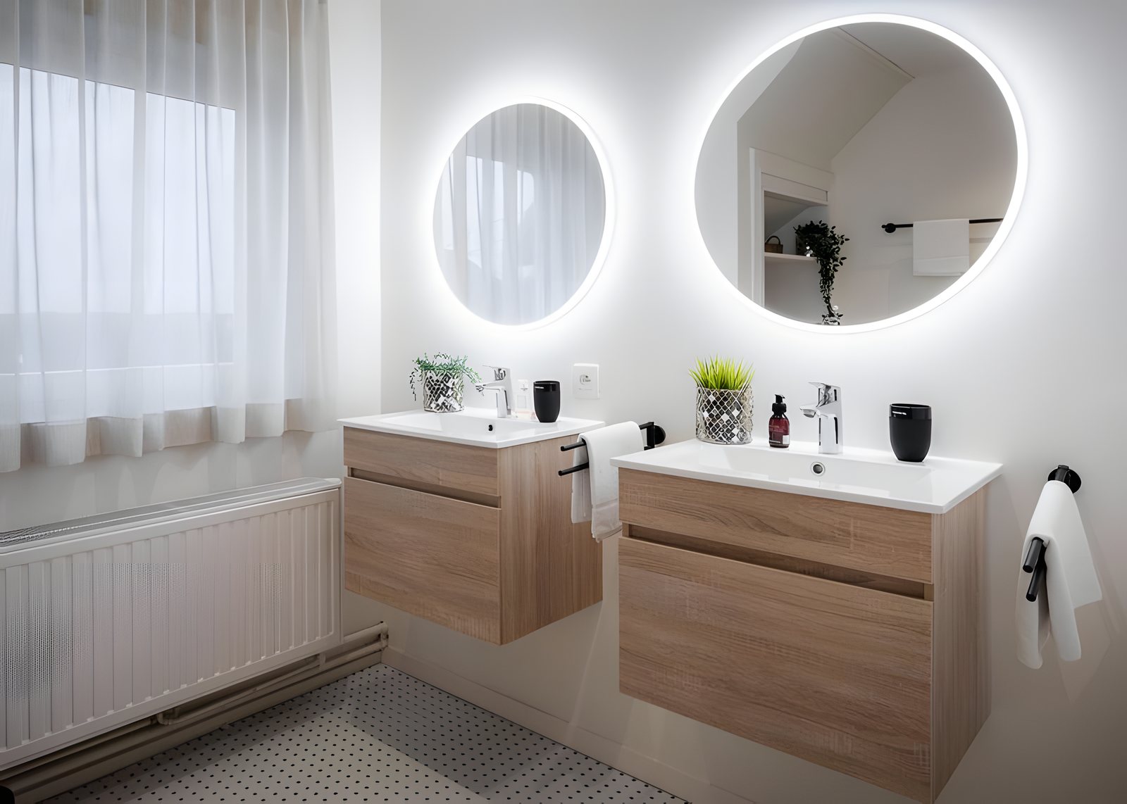 Salle de bains avec double lavabo